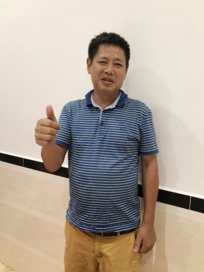 不朽情缘-官方网站智能SWE 215E挖掘机是他的左膀右臂！