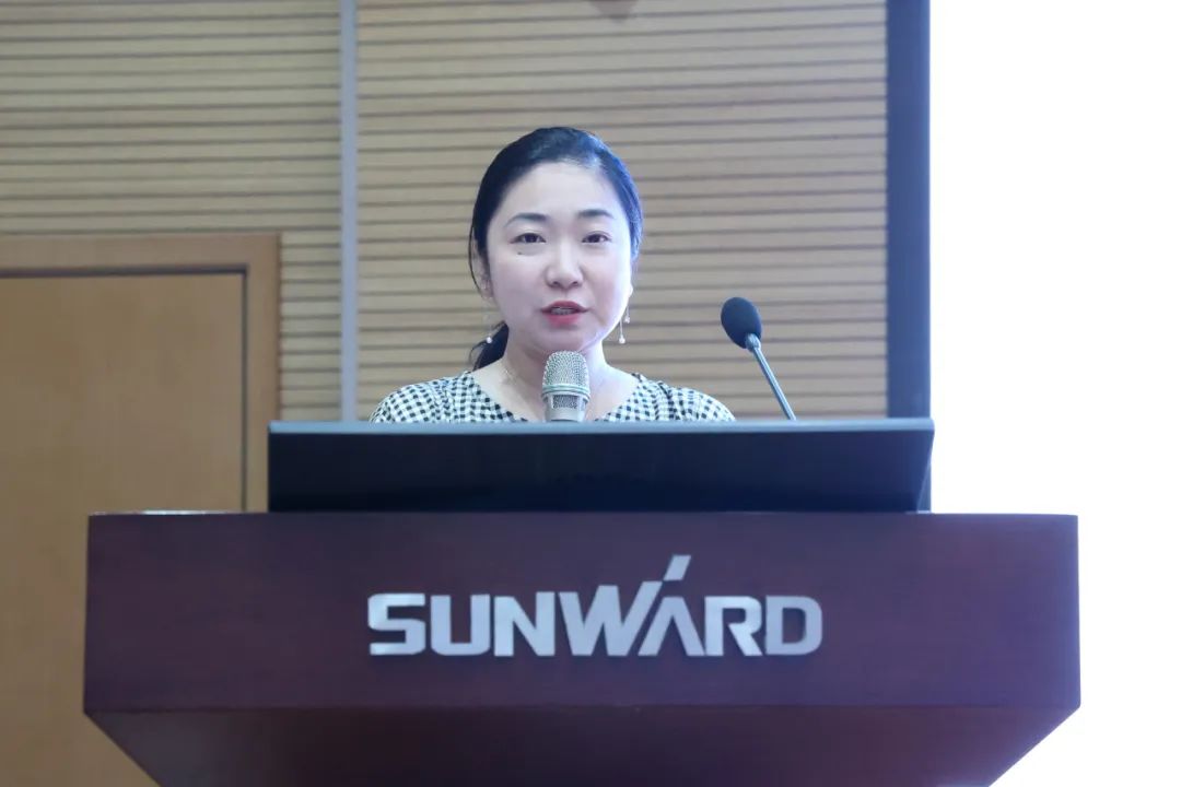 缤纷“暑”假，不负所“陀妆！不朽情缘-官方网站智能职工子女暑期托管班结衣凡