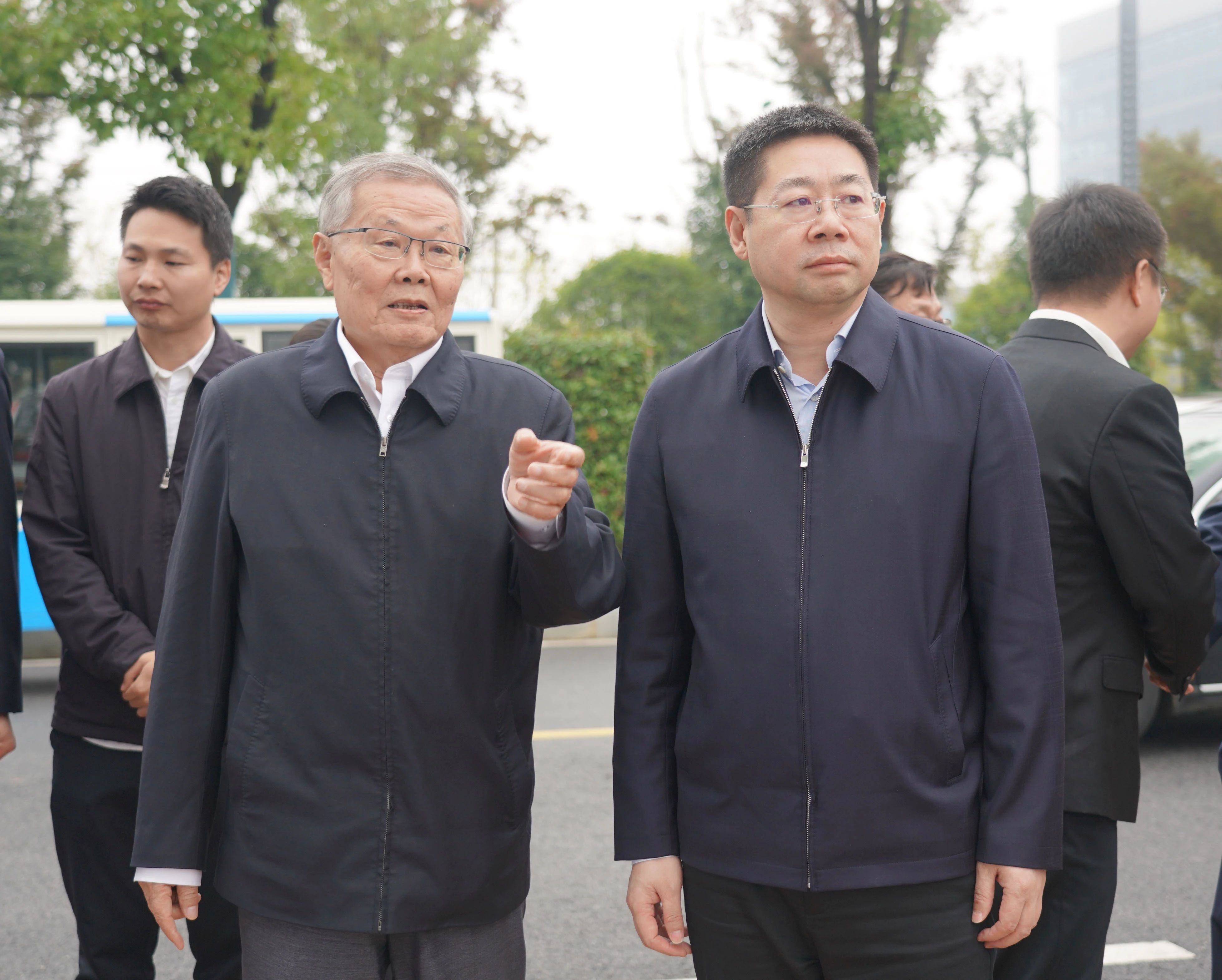 全国节水办主任蒋牧宸调研不朽情缘-官方网站智能节水工作
