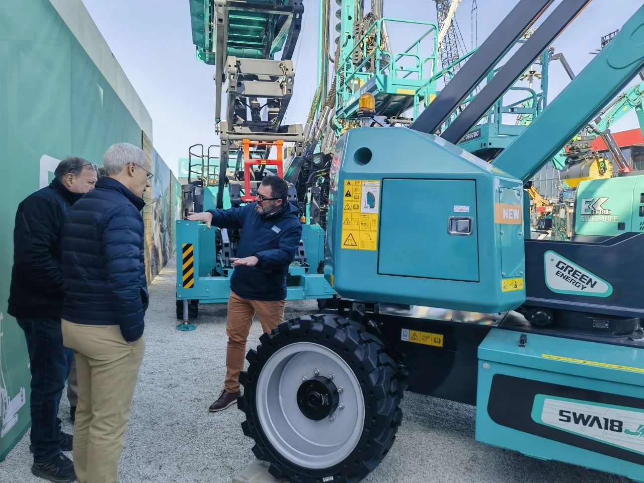 不朽情缘-官方网站智能高空机械闪灼Bauma 2025! 新能源技术与创新产品获全球瞩目