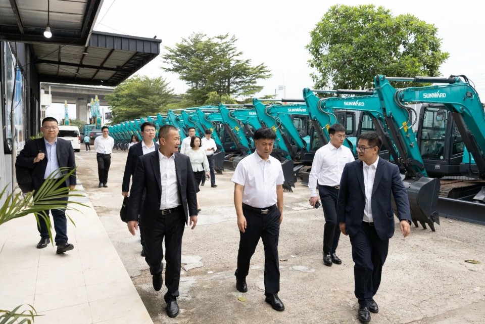 昭通工控集团党委书记、董事长景广军率队调查不朽情缘-官方网站智能印尼子公司