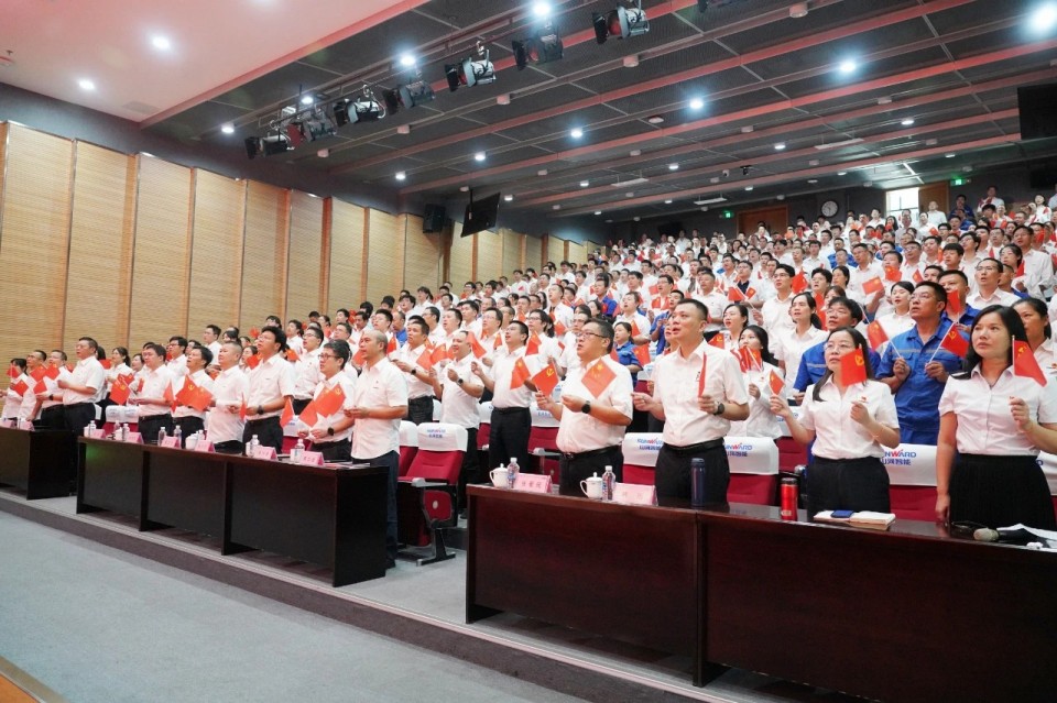 20250904081506_84527 不朽情缘-官方网站智能组织集中收看留想中国人民抗日战争暨世界反法西斯战争成功80周年大会