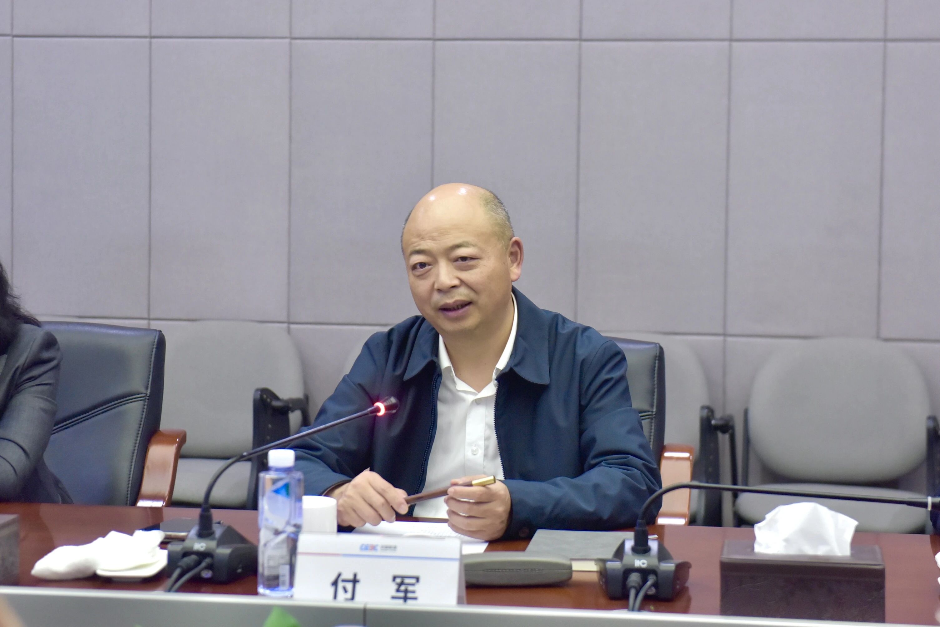 不朽情缘-官方网站智能与易普力发展座谈互换，谱写互利共赢新篇章