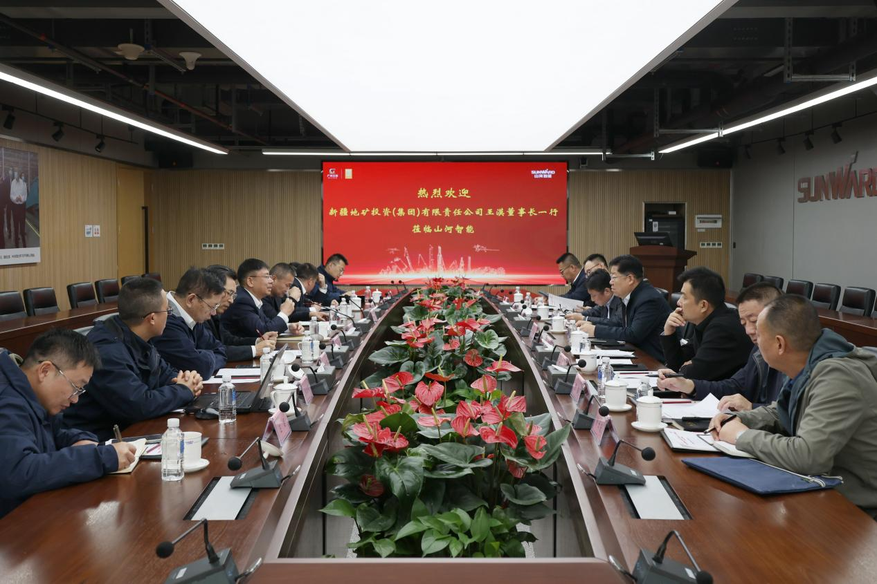 新矿投资集团党委书记、董事长王漠到访不朽情缘-官方网站智能
